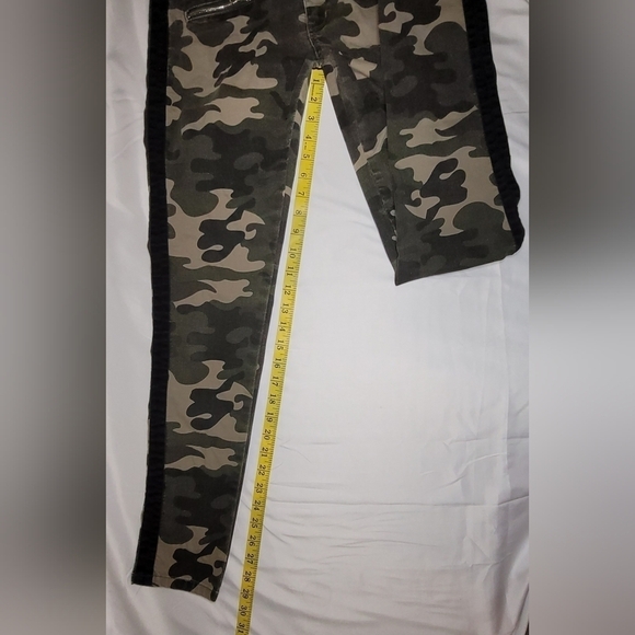 Redfox Jeans Stretch Camo Skinny Jeans Women's Size Medium - Picture 13 of 14